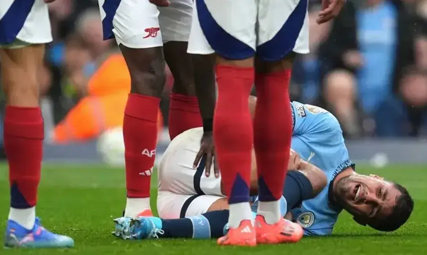 Man Citys Rodri Skadet Seg I 2 2 Kampen Mot Arsenal Og Er Ute For Sesongen