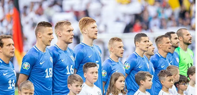 Estlands landslag i fotball